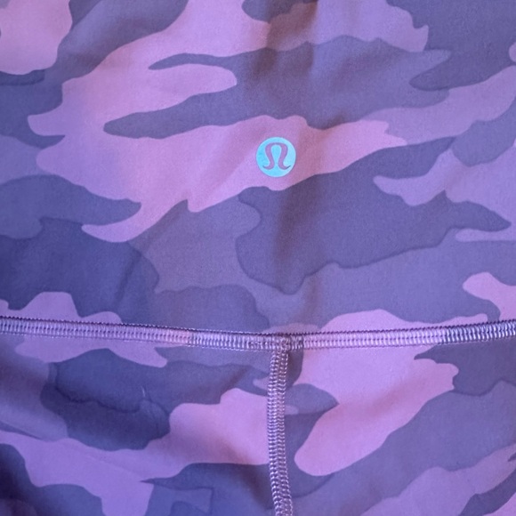 Lululemon Align High Rise Pant Pink Camo Capri 23" Leggings Size 6 - Picture 7 of 8